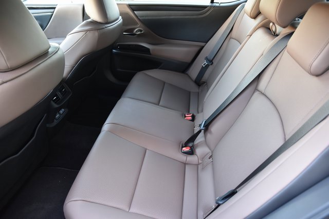 New 2025 Lexus ES 350 w/ Premium Package image 9