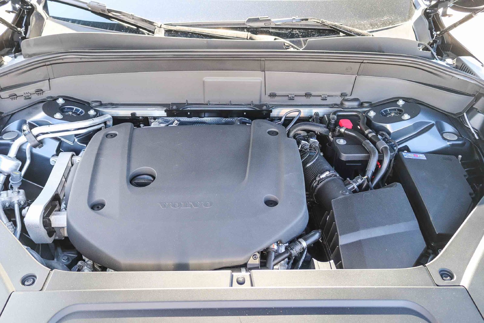 New 2027 Volvo XC90 B6 Plus AWD/4WD image 28