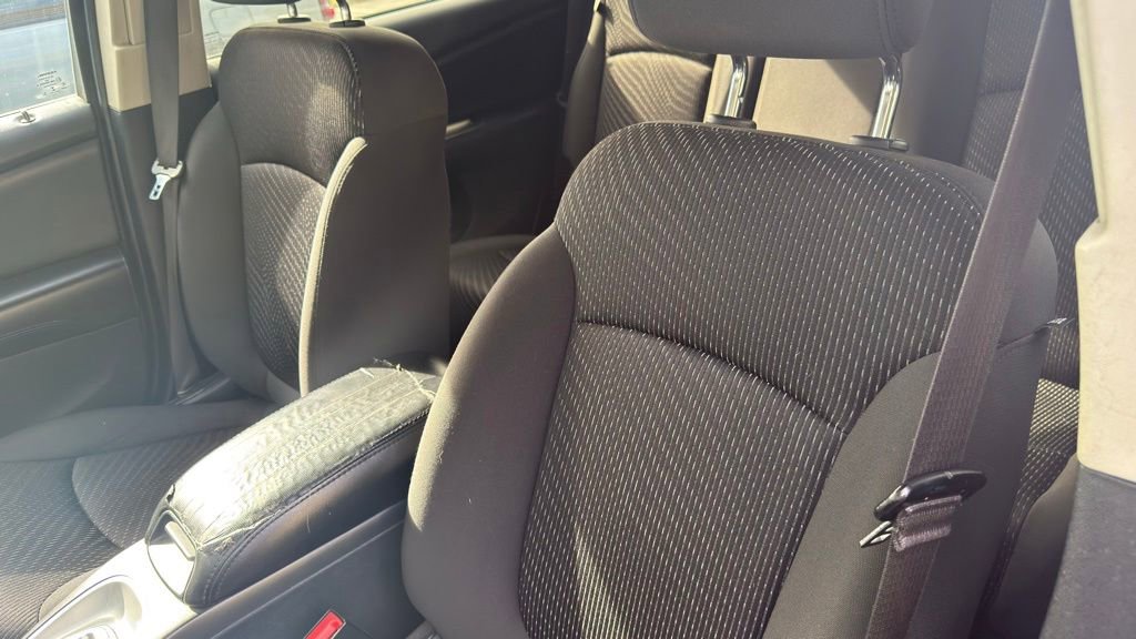 Used 2018 Dodge Journey SE FWD image 11