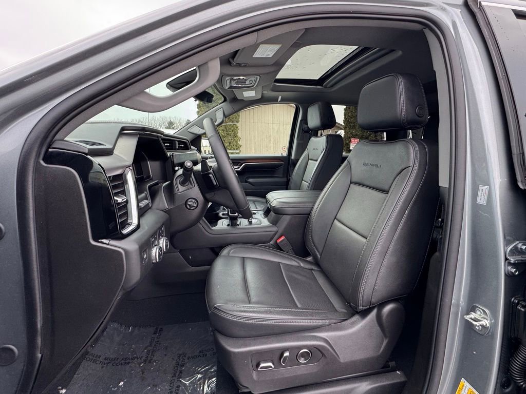 Used 2025 GMC Sierra 1500 Denali w/ Denali Reserve Package image 17