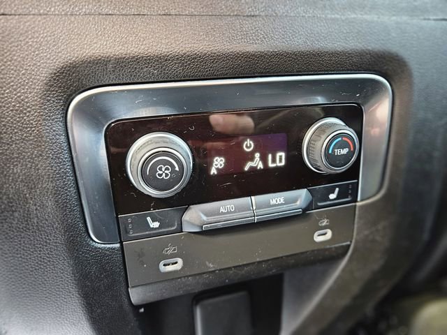 Used 2023 Chevrolet Suburban Premier image 28