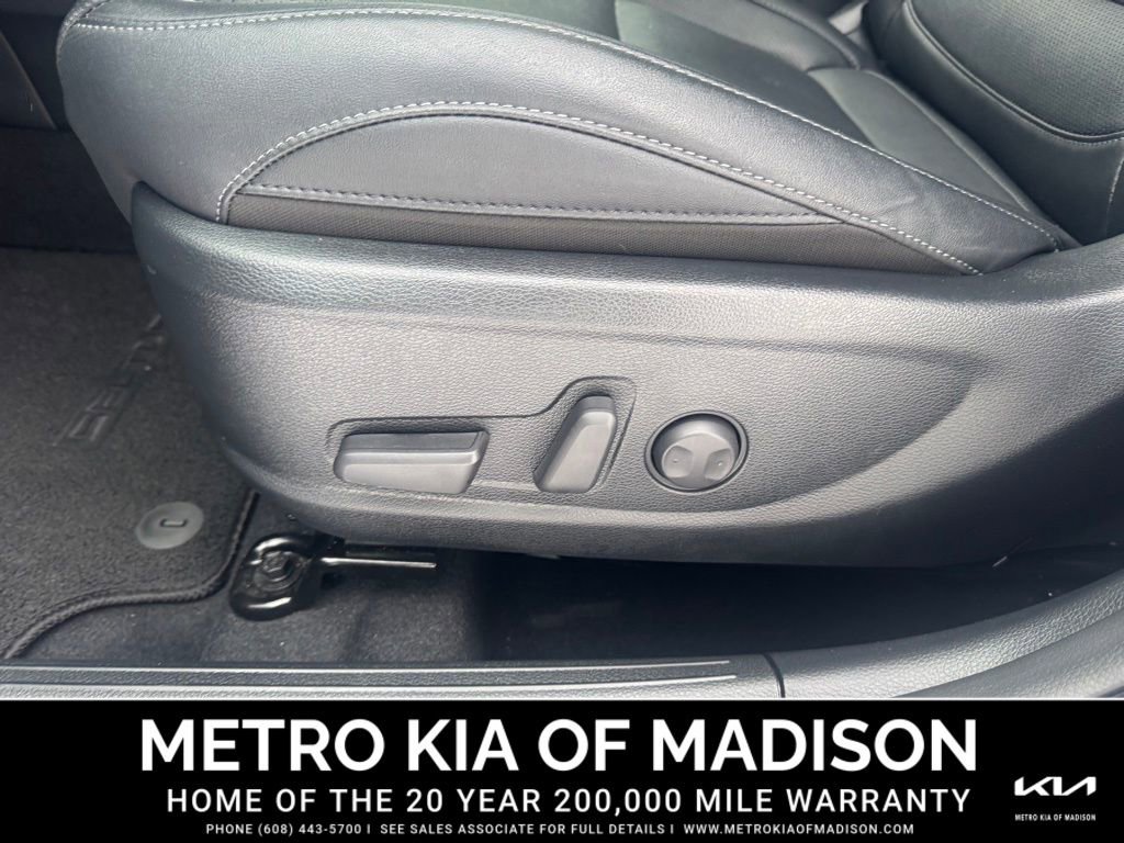 Used 2025 Kia Seltos SX image 13