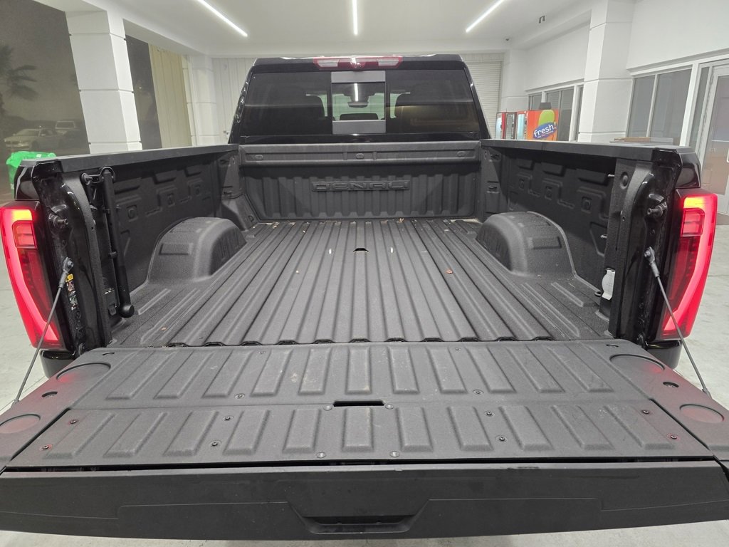 Used 2024 GMC Sierra 2500 Denali w/ Denali Reserve Package image 7