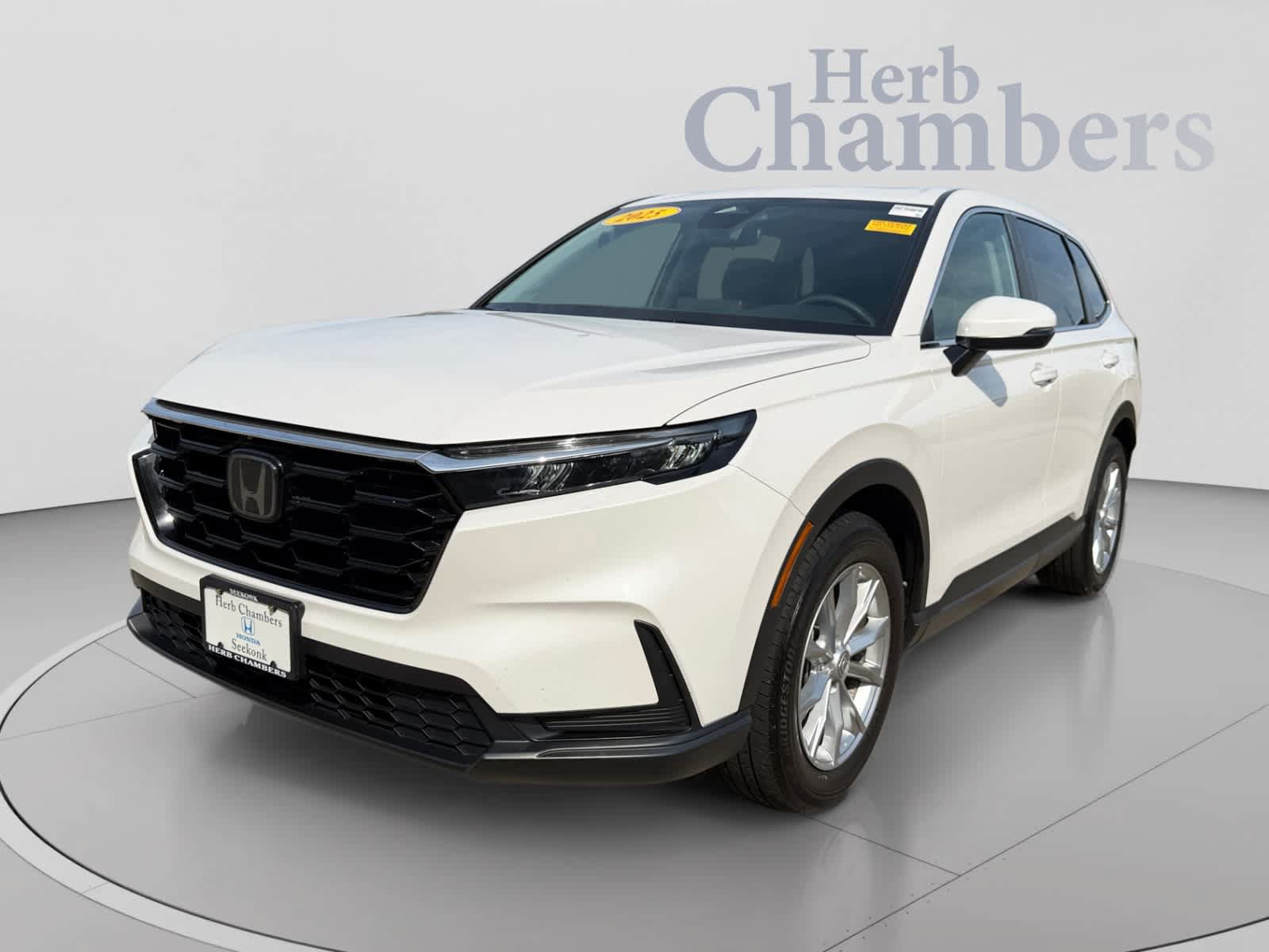 Used 2025 Honda CR-V EX image 4
