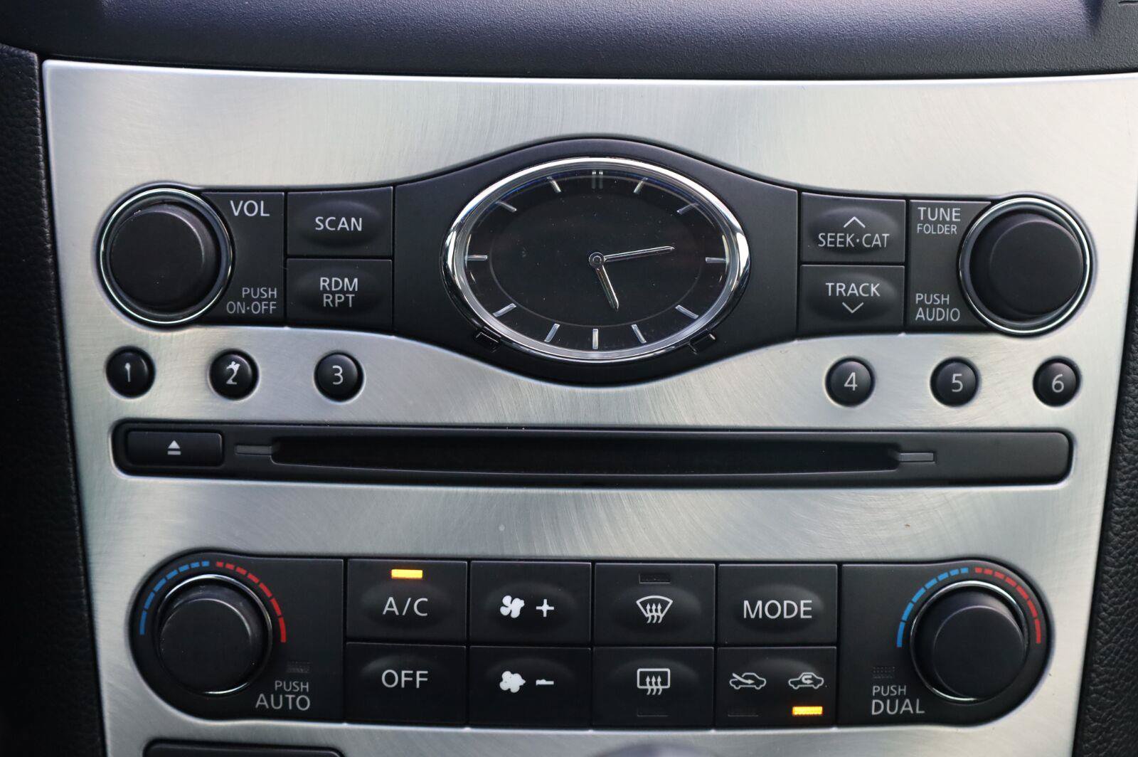 Used 2014 INFINITI Q60 Journey w/ Premium Package RWD image 32