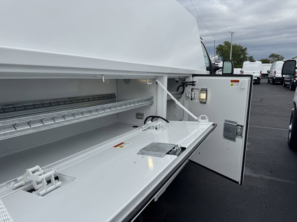 New 2026 Ford E-350 and Econoline 350 Super Duty w/ Power Equipment Group image 2