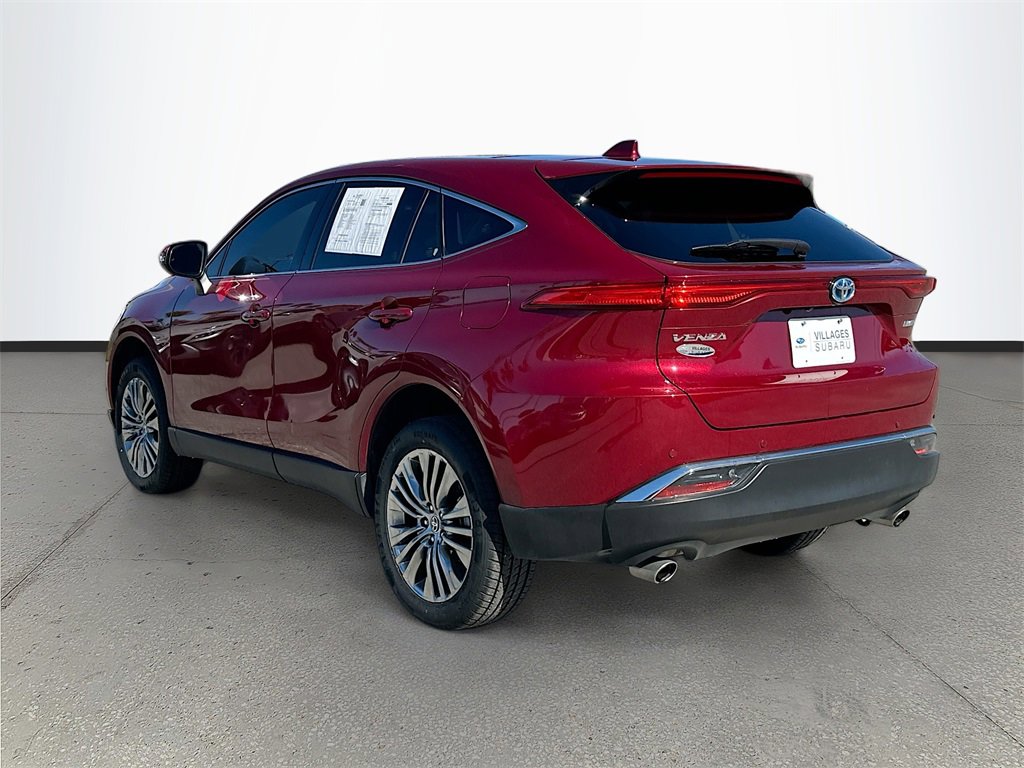 Used 2023 Toyota Venza Limited image 5