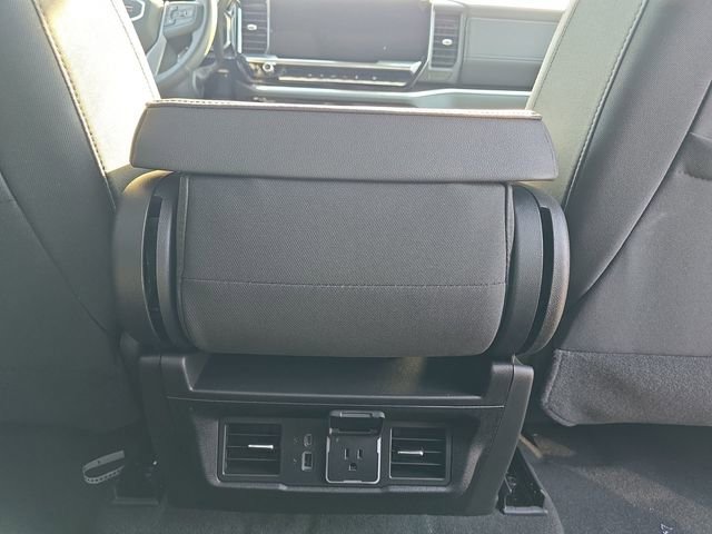 New 2025 GMC Sierra 1500 Elevation image 21