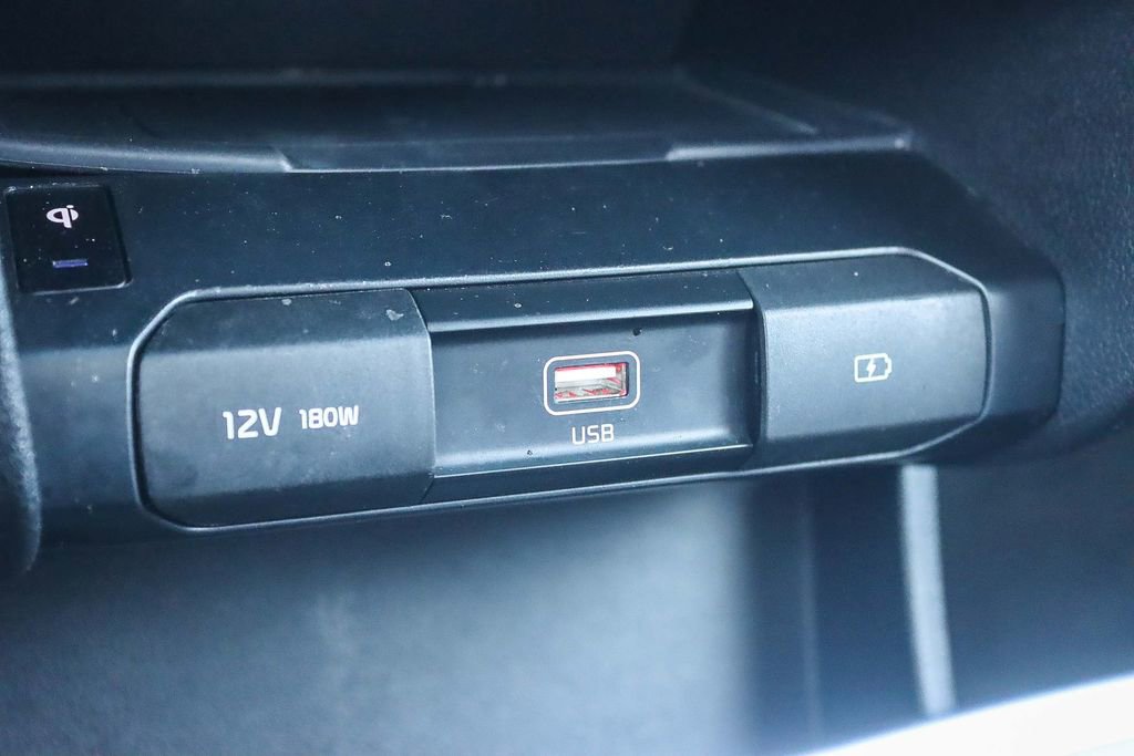 Used 2022 Kia Niro EX Premium image 33