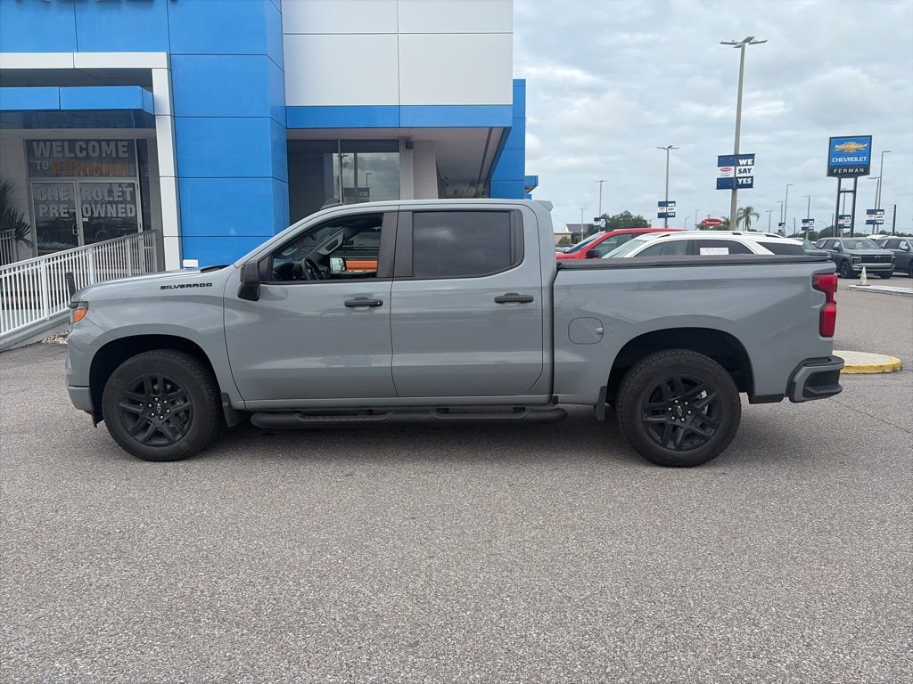Used 2024 Chevrolet Silverado 1500 Custom w/ Turbomax Blackout Package RWD image 7