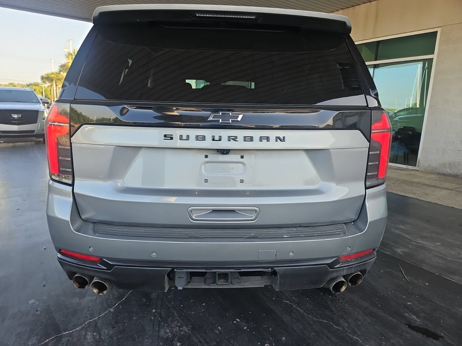 Used 2025 Chevrolet Suburban Z71 AWD/4WD image 5