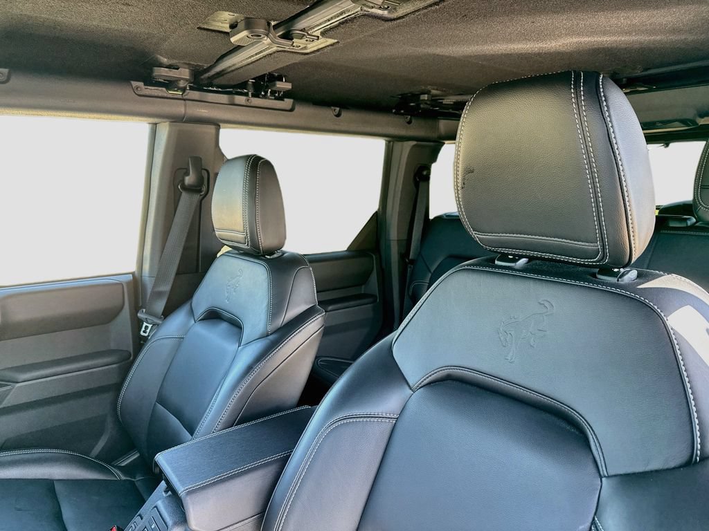 Used 2025 Ford Bronco Outer Banks AWD/4WD image 12