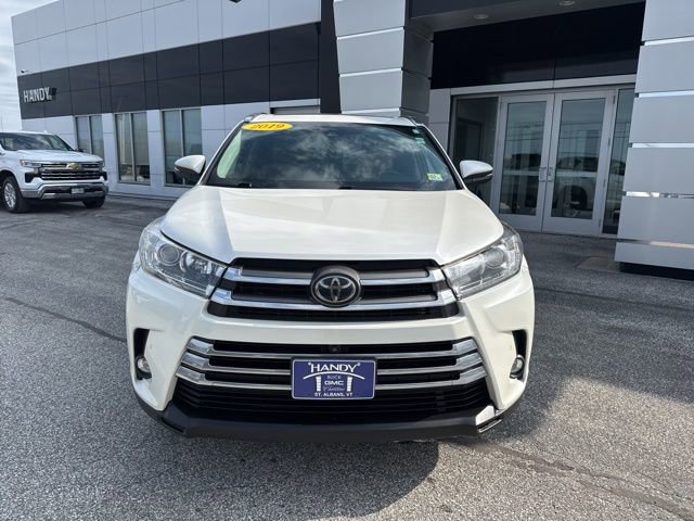 Used 2019 Toyota Highlander Limited Platinum AWD/4WD image 2