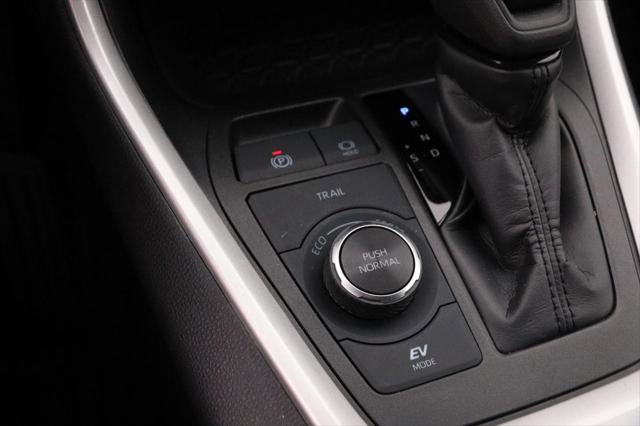 Certified 2025 Toyota RAV4 XLE image 18