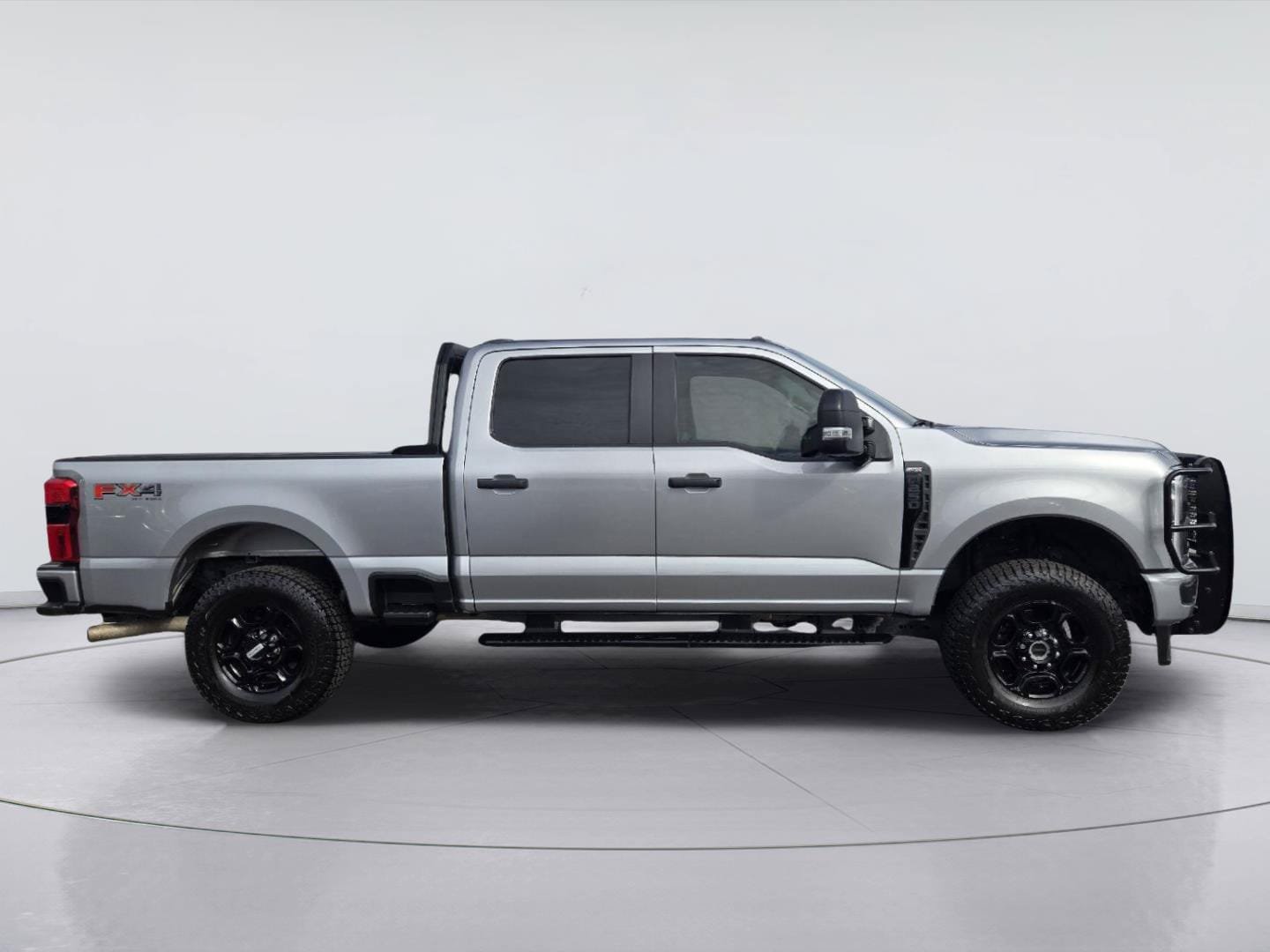 Used 2024 Ford F250 XL w/ STX Appearance Package AWD/4WD image 4