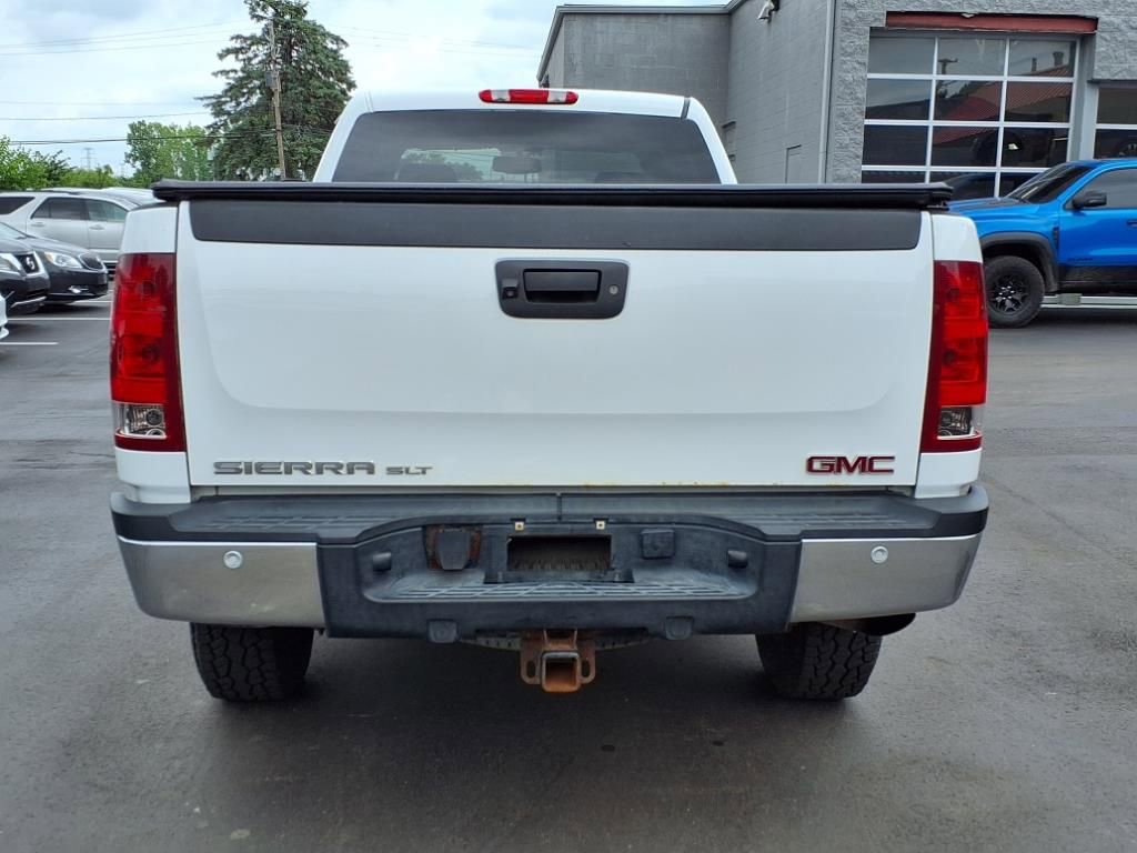 Used 2010 GMC Sierra 3500 SLT w/ SLT Convenience Package AWD/4WD image 4