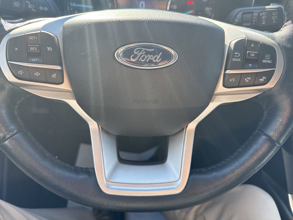 Used 2022 Ford Explorer XLT w/ Equipment Group 202A image 14