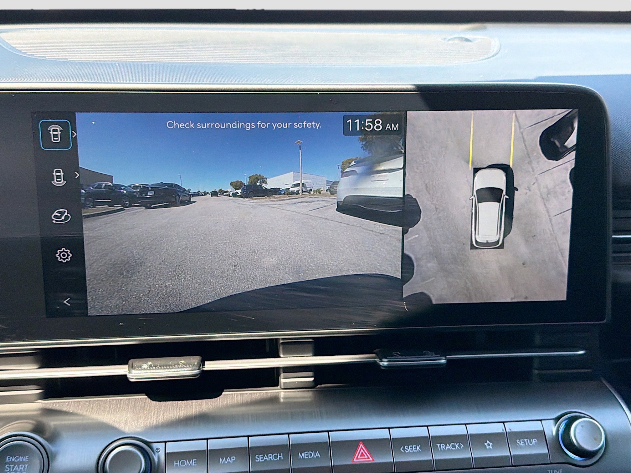 Used 2024 Hyundai Kona Limited image 33