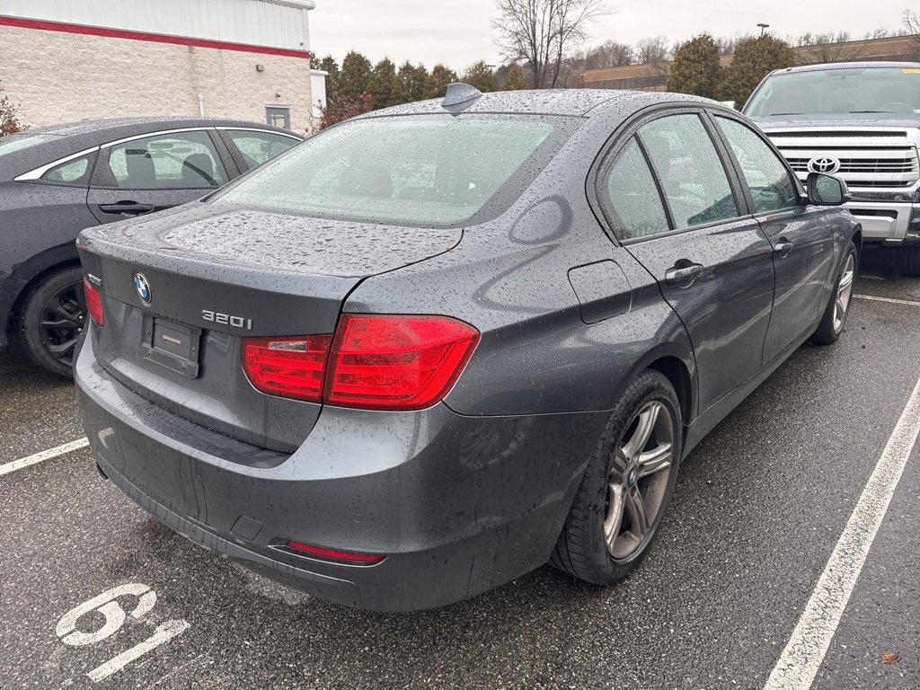 Used 2015 BMW 320i xDrive Sedan image 2