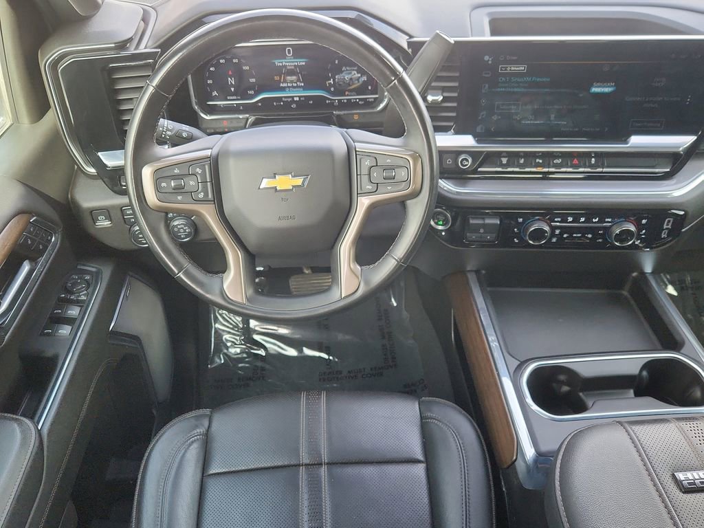 Used 2024 Chevrolet Silverado 2500 High Country w/ Technology Package image 11