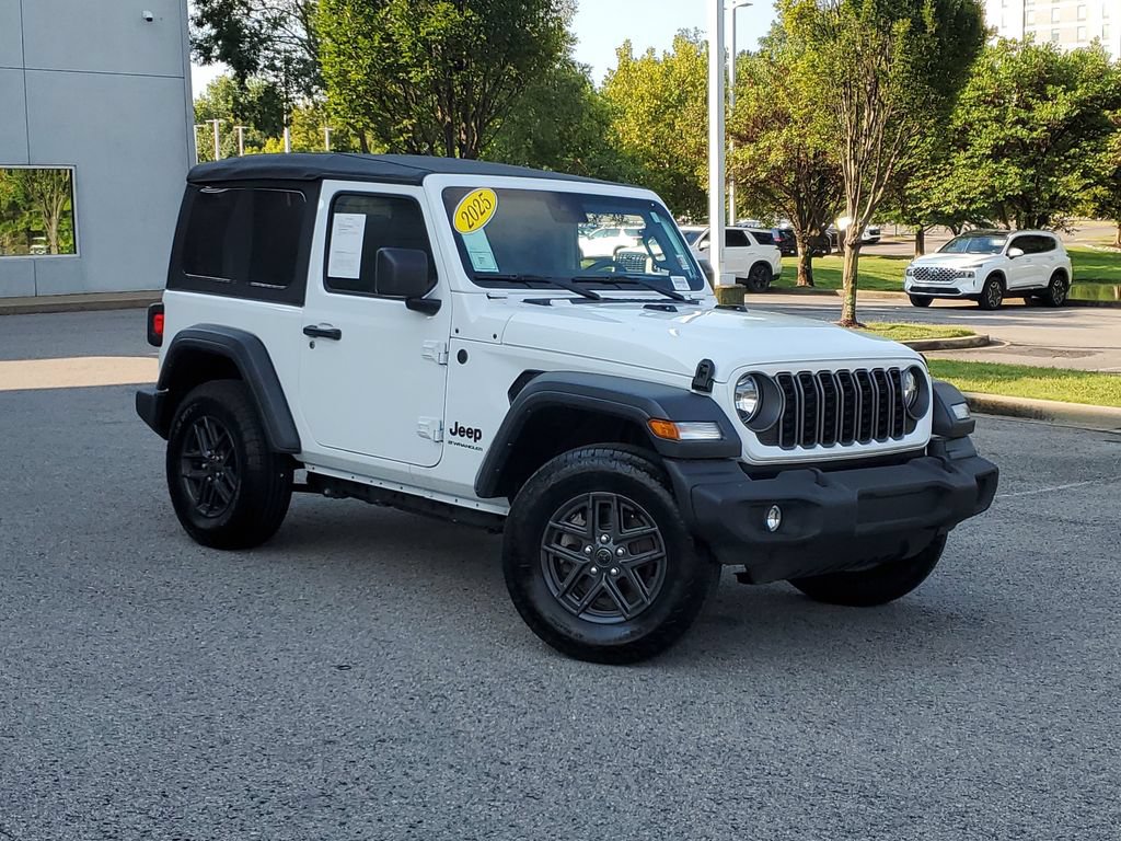 Used 2025 Jeep Wrangler Sport AWD/4WD image 36