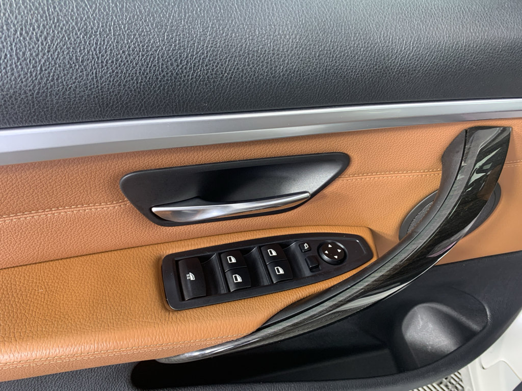 Used 2016 BMW 428i Convertible RWD image 15