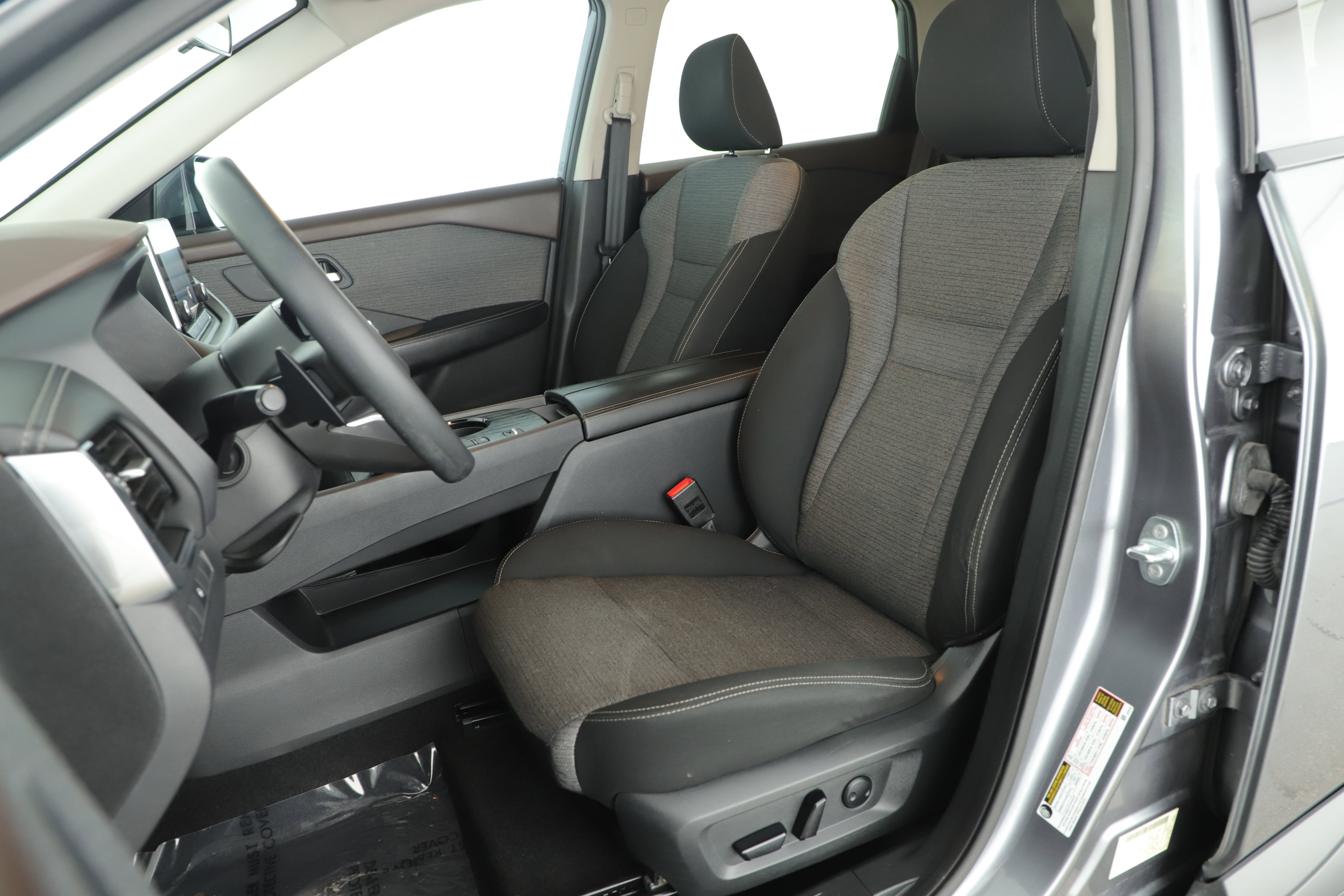 Used 2021 Nissan Rogue SV FWD image 9