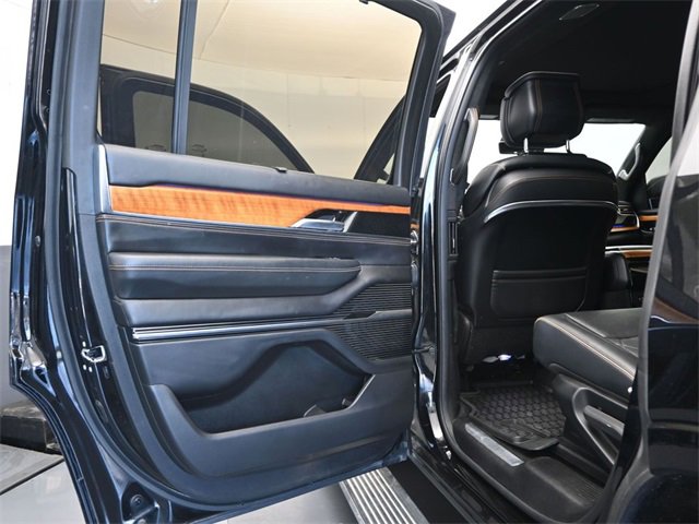 Used 2022 Jeep Grand Wagoneer Series III image 21