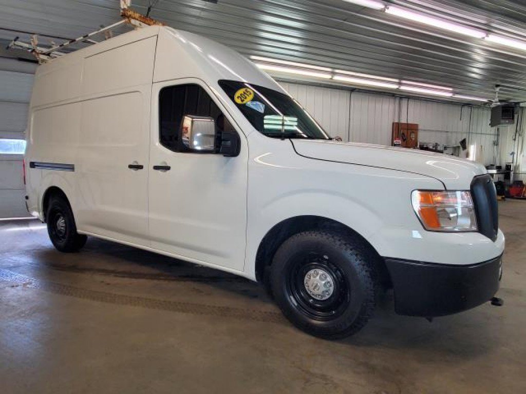 Used 2015 Nissan NV 2500 SV w/ Side & Curtain Airbag Package RWD image 2
