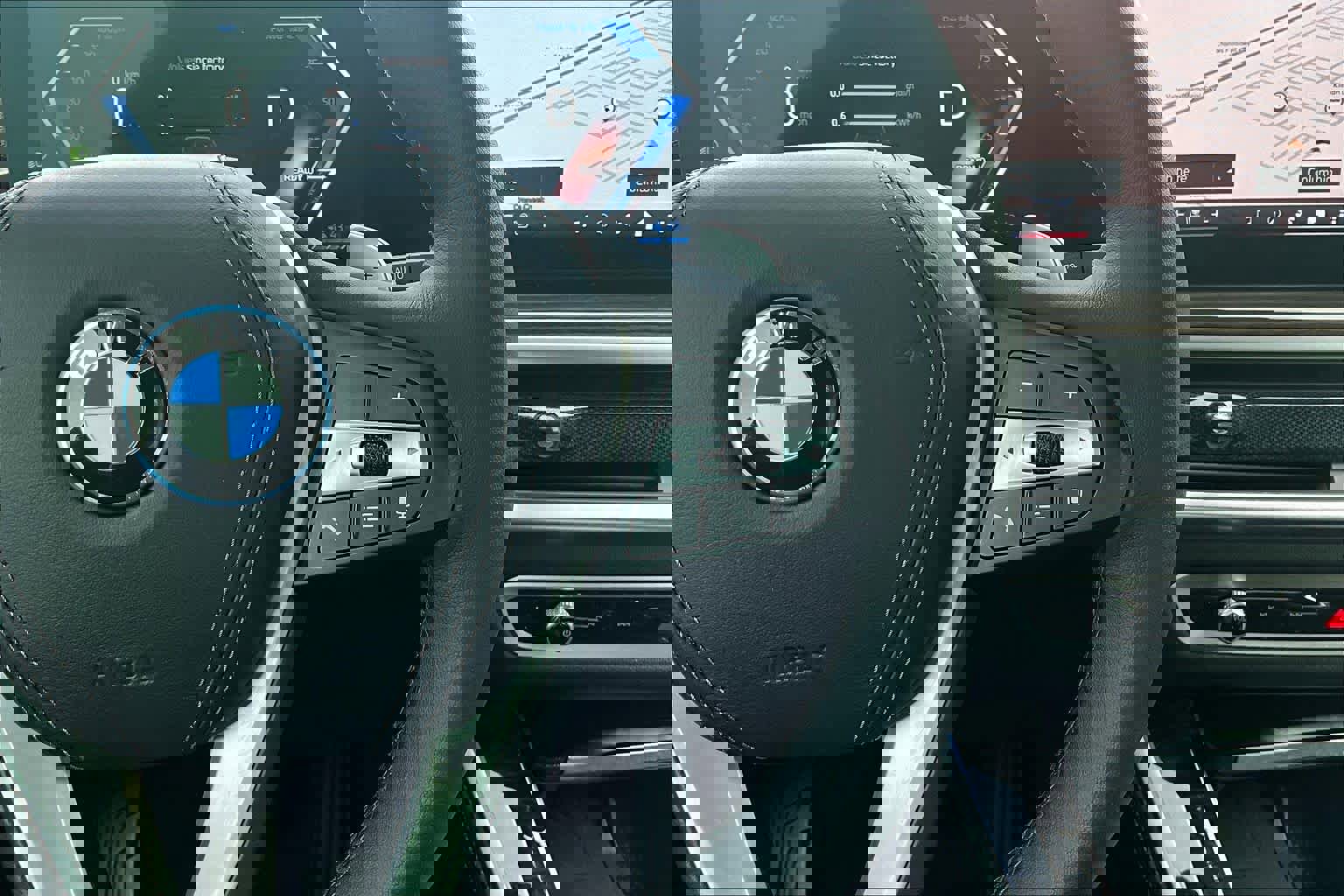 Used 2024 BMW X5 xDrive50e image 27