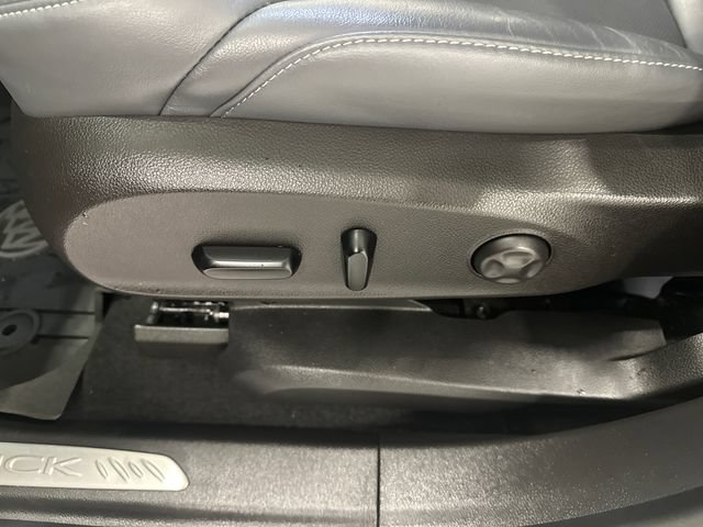 Used 2020 Buick Envision Essence w/ Experience Buick Package AWD/4WD image 26