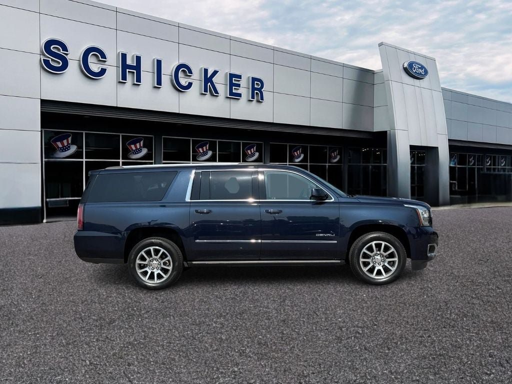 Used 2019 GMC Yukon XL Denali AWD/4WD image 4