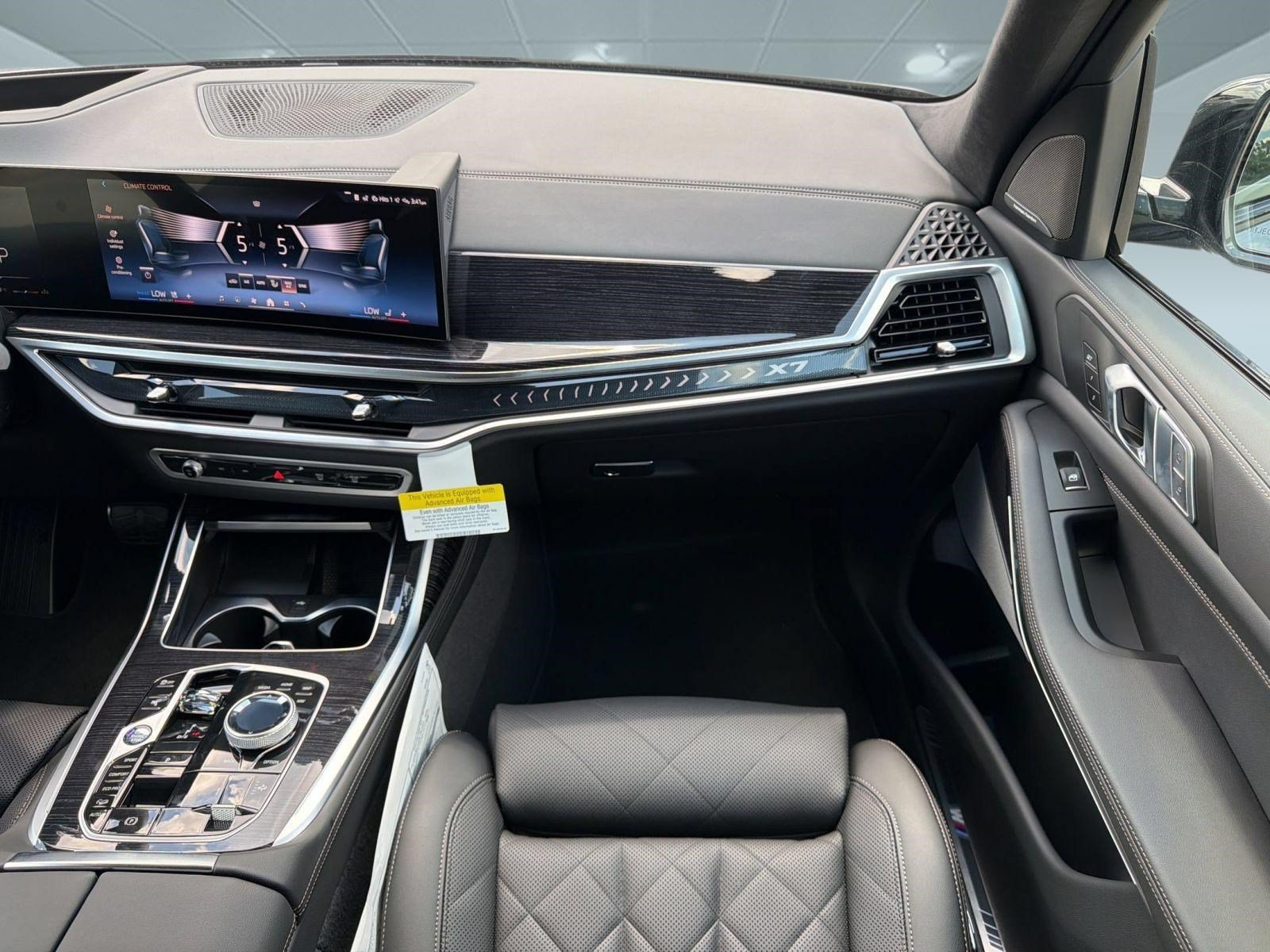 New 2027 BMW X7 xDrive40i w/ M Sport Package AWD/4WD image 30