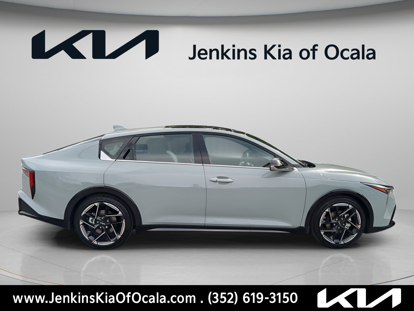 New 2025 Kia K4 GT-Line w/ GT-Line Premium Package FWD image 2
