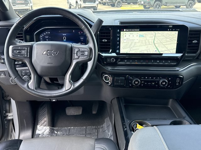 Used 2025 Chevrolet Silverado 2500 ZR2 w/ Technology Package image 7