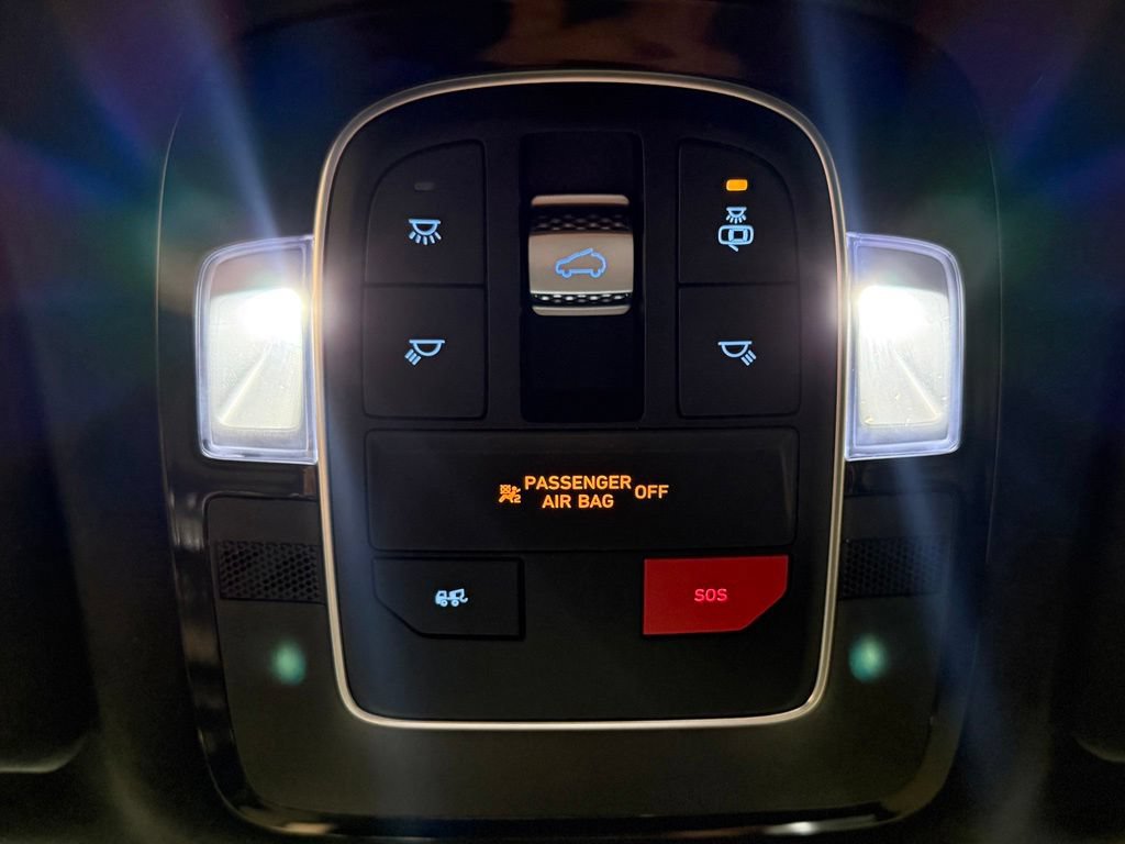Used 2023 Hyundai Santa Fe Calligraphy AWD/4WD image 19
