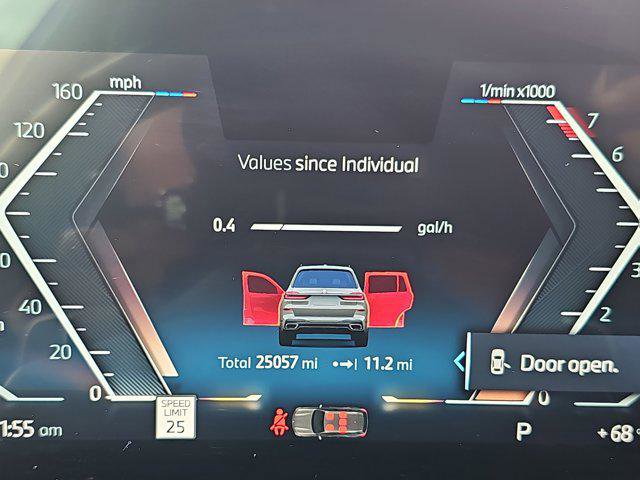 Certified 2024 BMW X7 xDrive40i w/ M Sport Package image 21