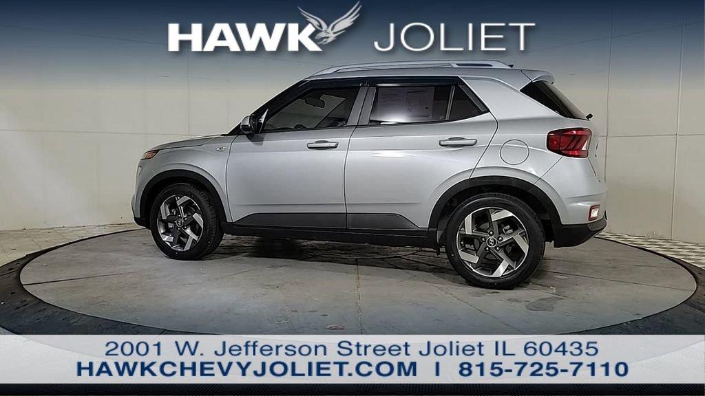 Used 2022 Hyundai Venue SEL w/ Cargo Package image 5