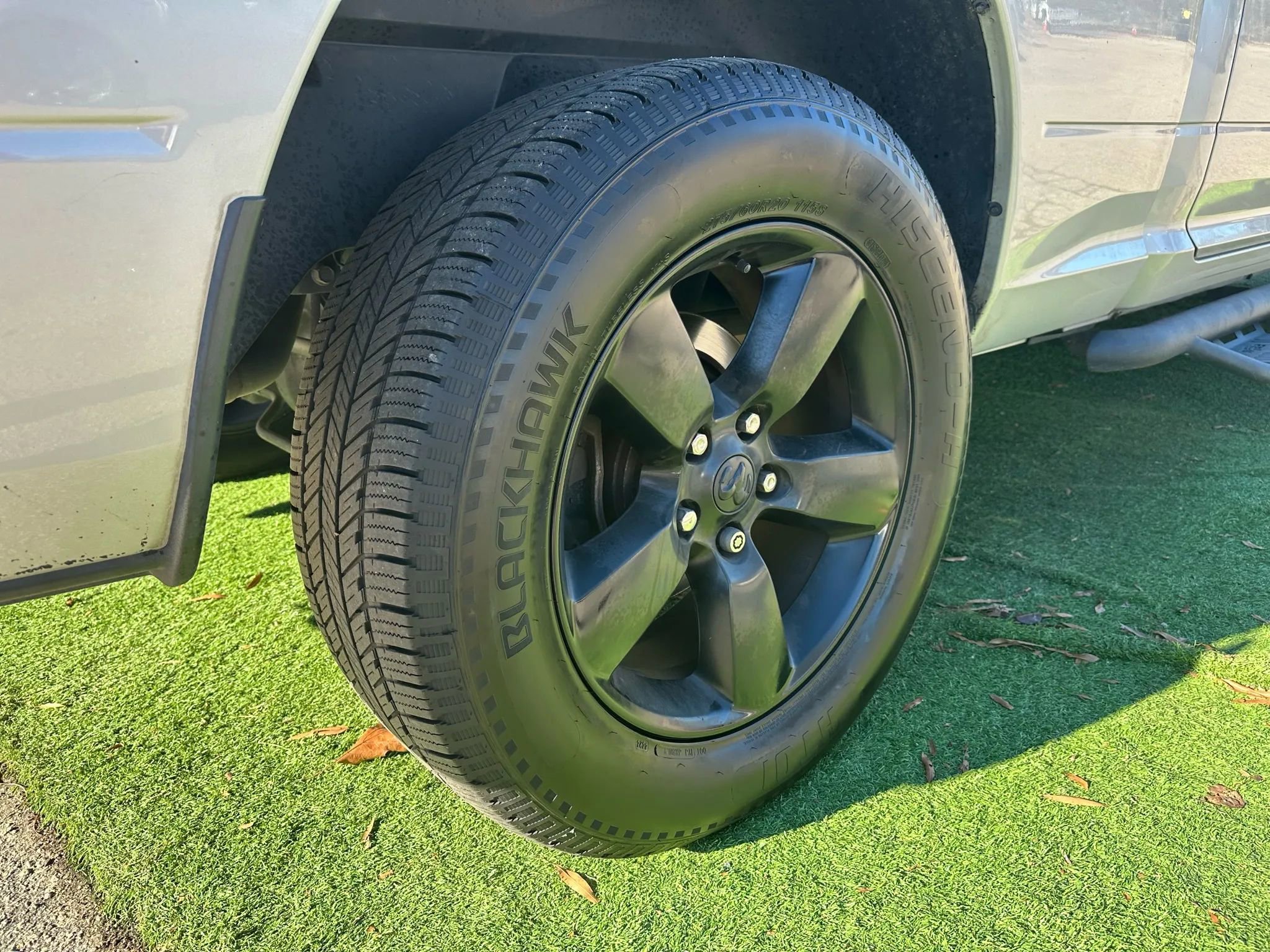 Used 2018 RAM 1500 Express image 40