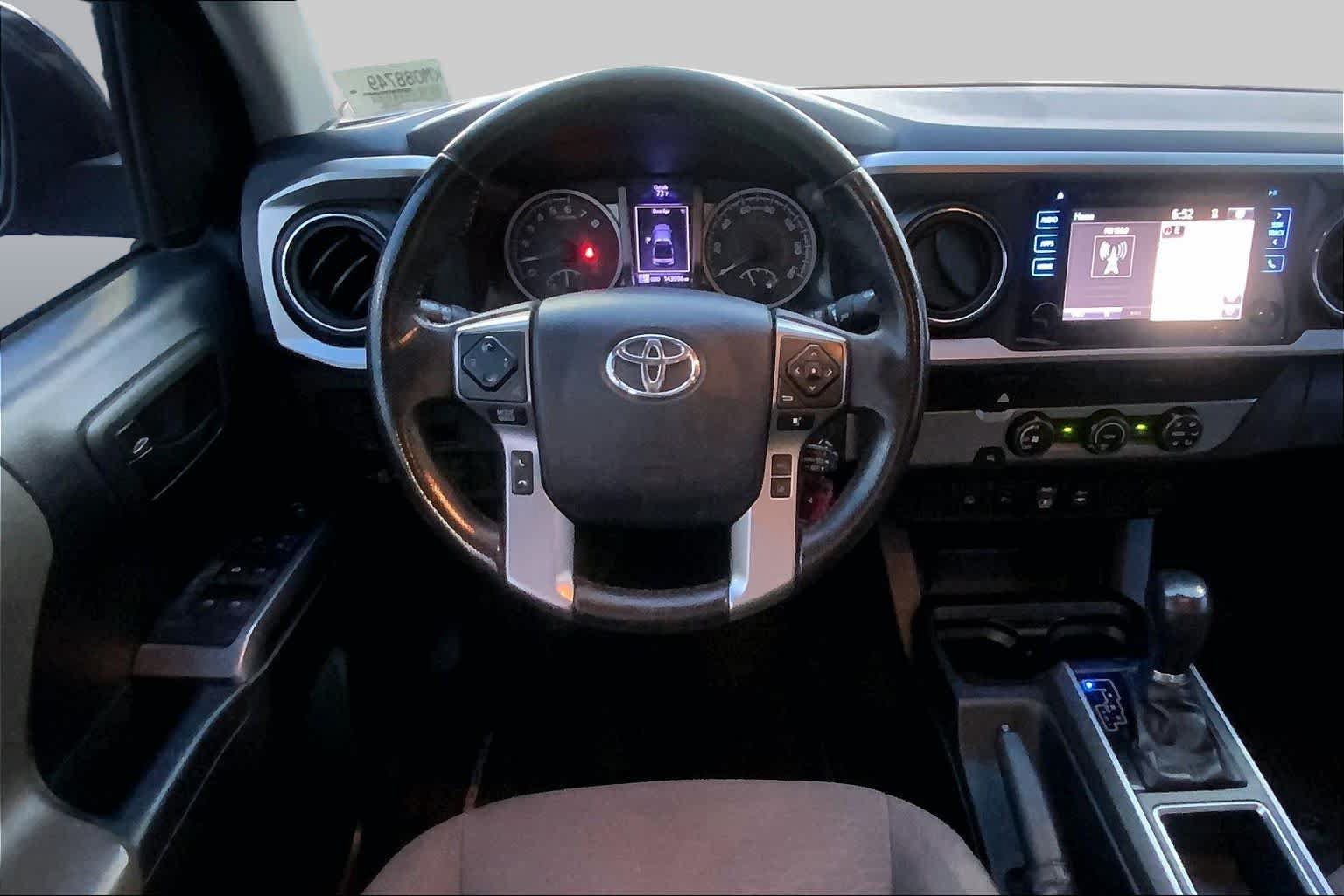 Used 2019 Toyota Tacoma SR5 RWD image 6