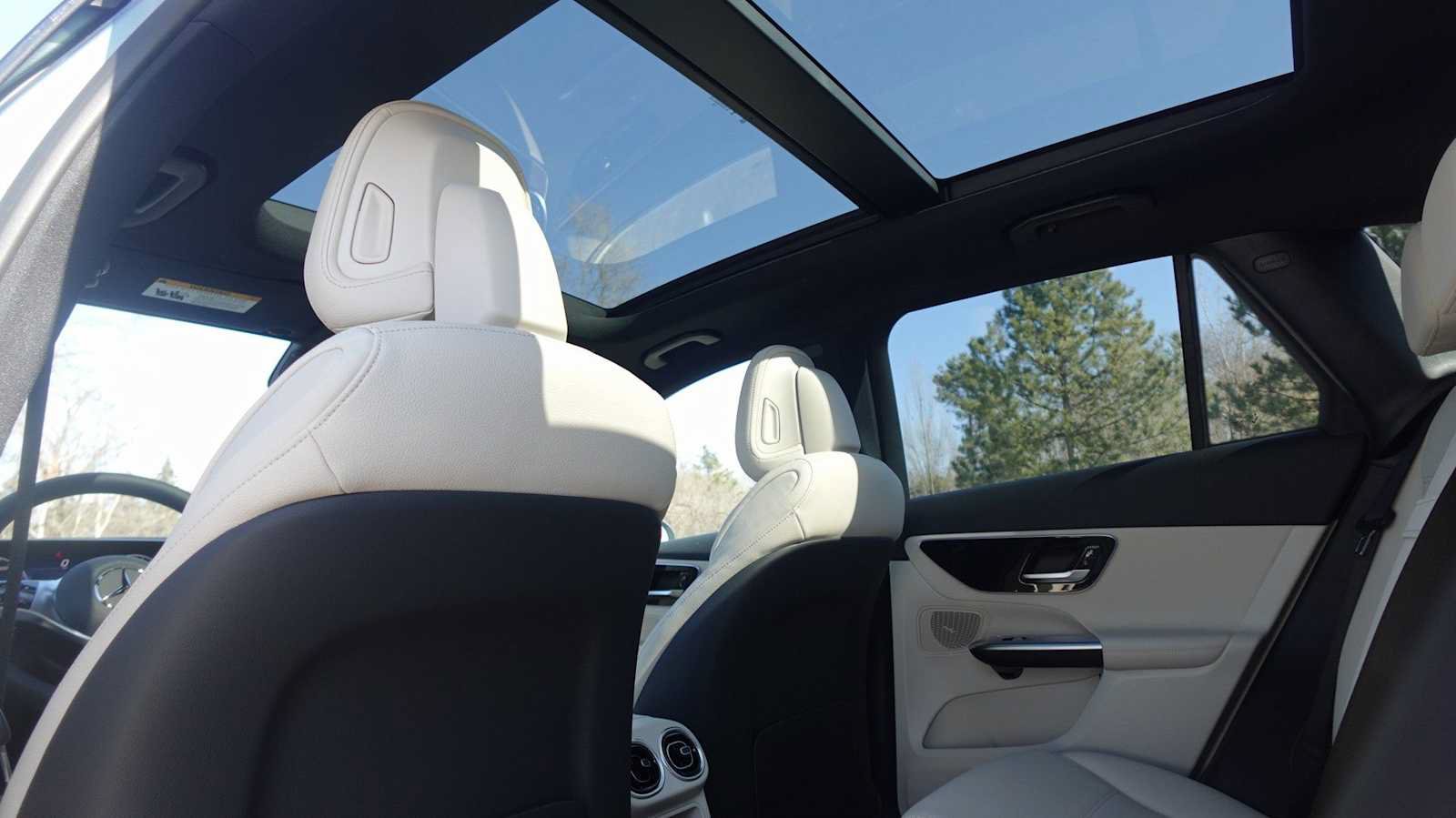 Used 2026 Mercedes-Benz GLC 300 4MATIC image 60