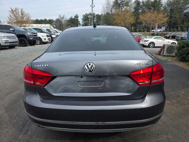 Used 2012 Volkswagen Passat TDI SEL Premium image 6