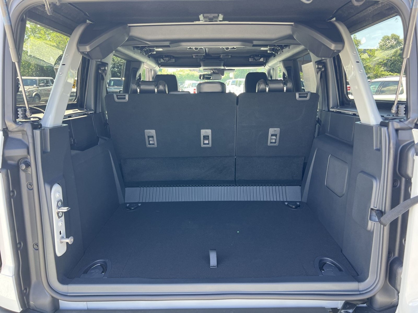 New 2026 Ford Bronco Outer Banks AWD/4WD image 25