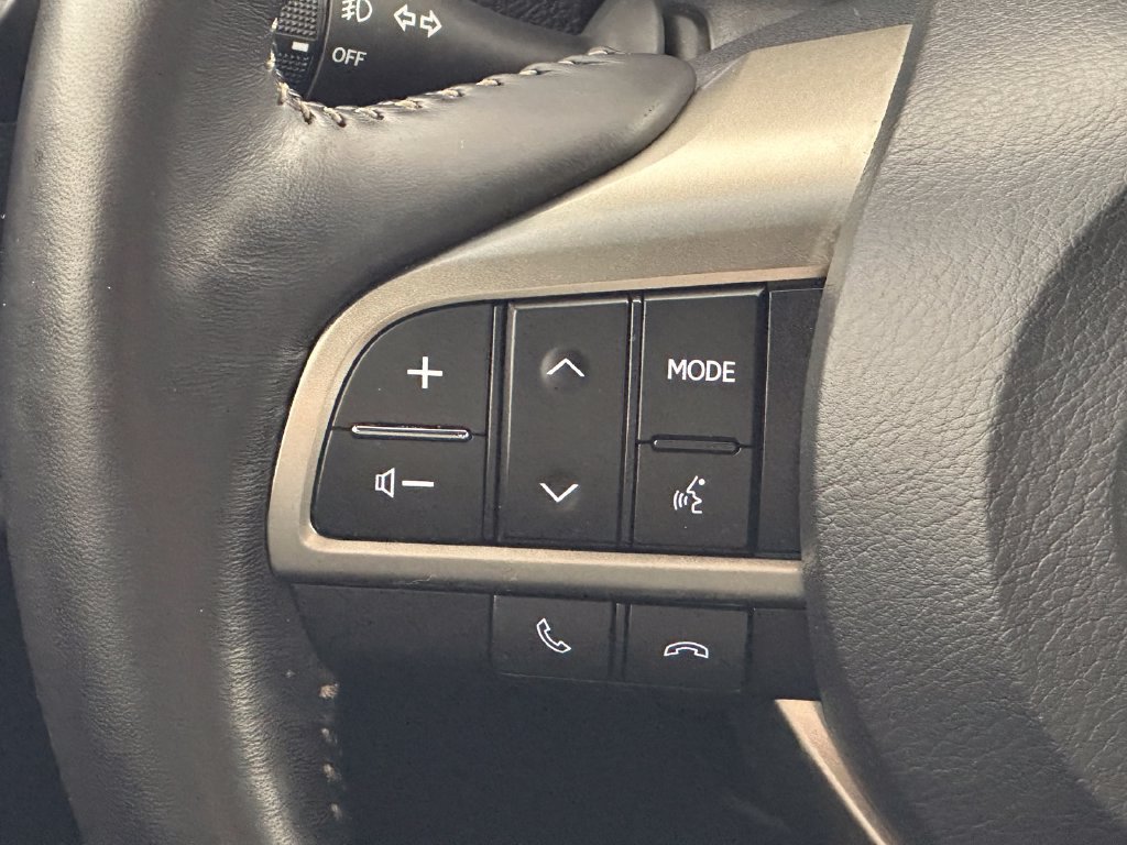 Used 2021 Lexus GX 460 Luxury w/ Accessory Package AWD/4WD image 33