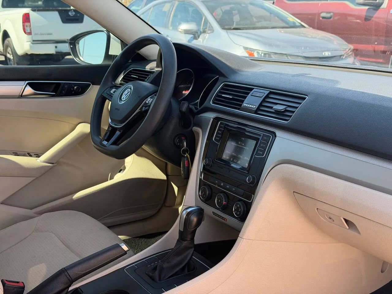 Used 2018 Volkswagen Passat 2.0T S FWD image 27