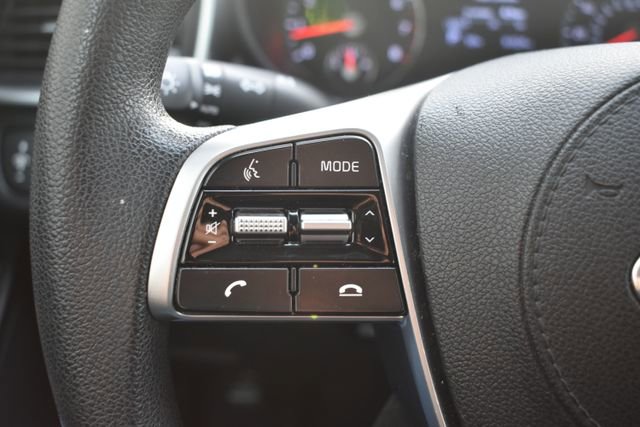 Used 2020 Kia Sorento LX image 21