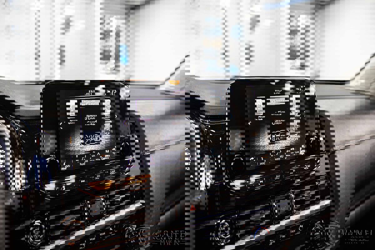 Used 2022 Nissan Pathfinder Platinum w/ Cargo Package image 27