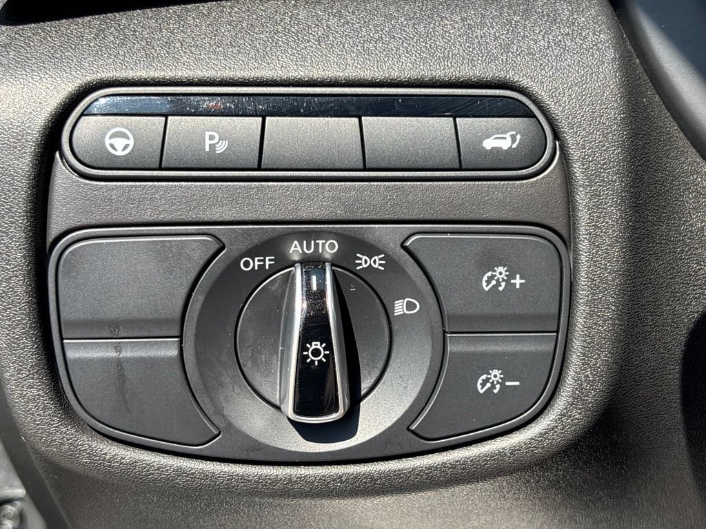 Used 2025 INFINITI QX50 Pure AWD/4WD image 21
