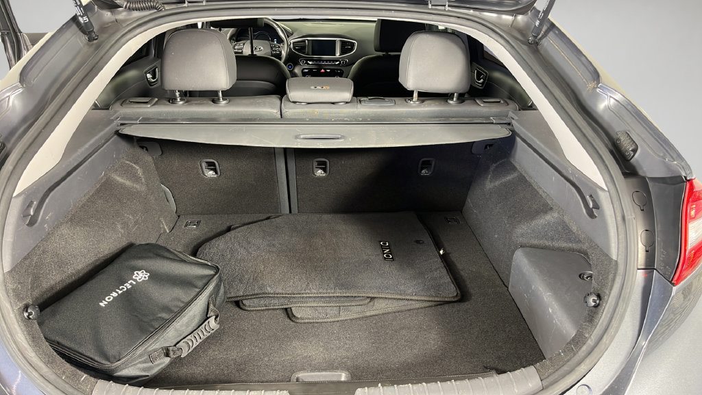 Used 2018 Hyundai Ioniq Limited FWD image 40