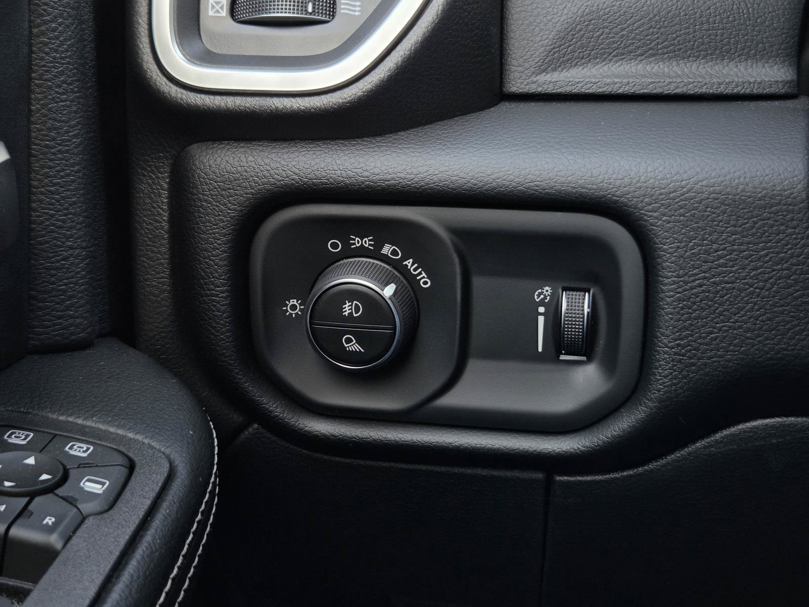New 2027 RAM 3500 Lone Star AWD/4WD image 19